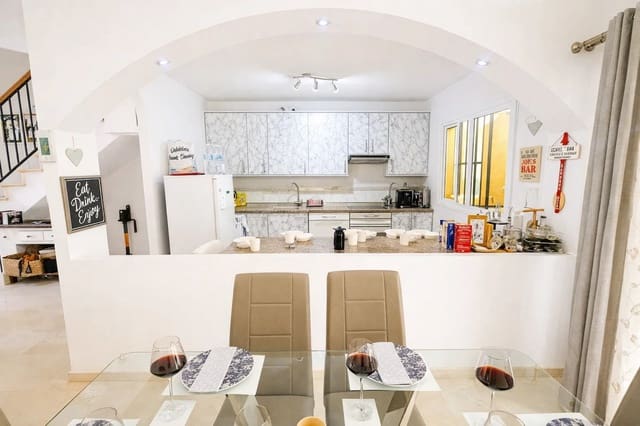3 sovrum Hus till salu i Manilva med pool garage - 335 000 € (Ref: 9772835)