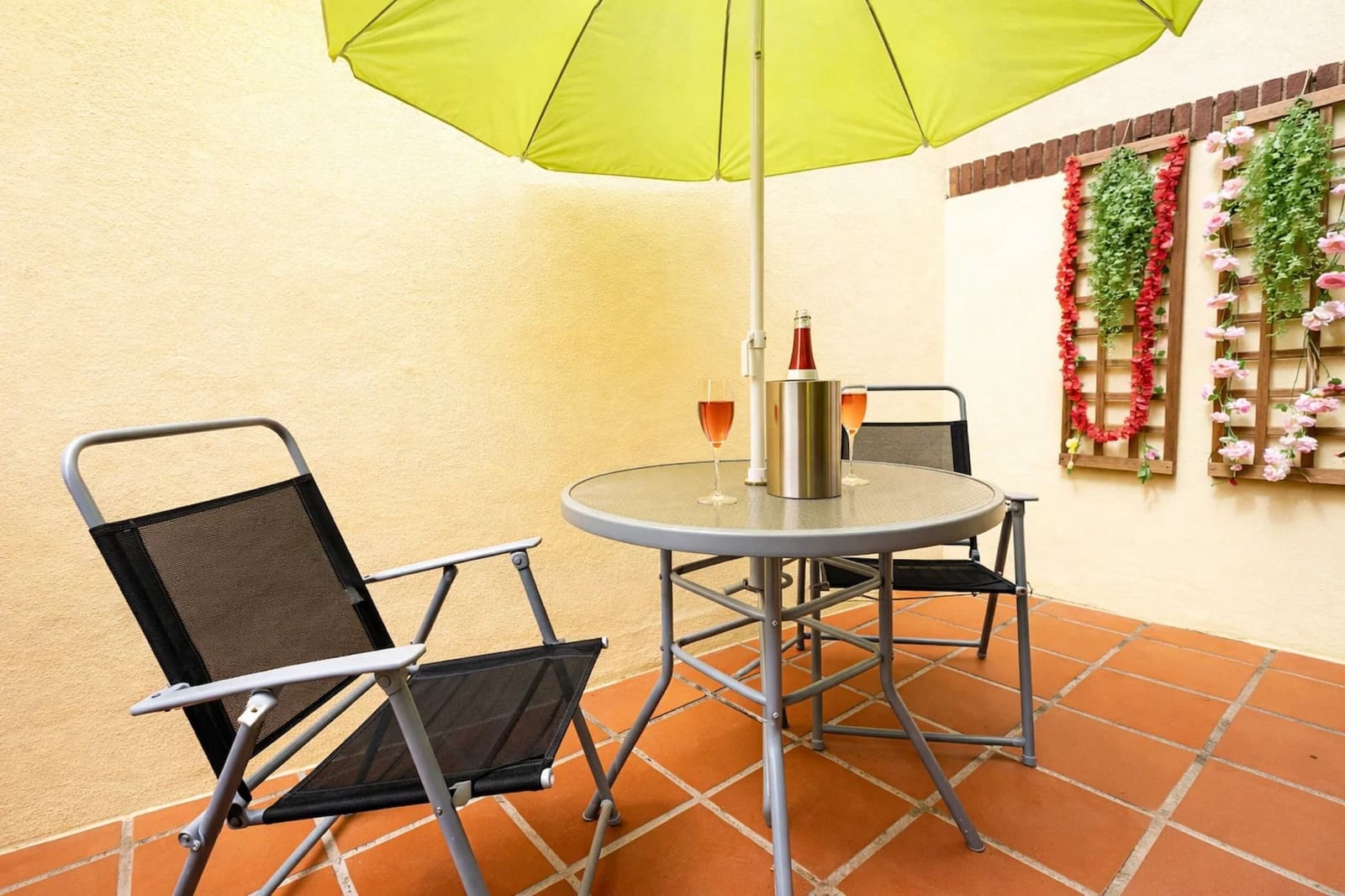 3 bedroom Townhouse for sale in Manilva with pool garage - € 335,000 (Ref: 9772835)