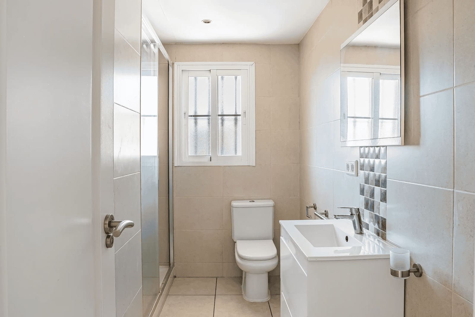 4 slaapkamer Villa te koop in Estepona met zwembad garage - € 1.500.000 (Ref: 9811403)