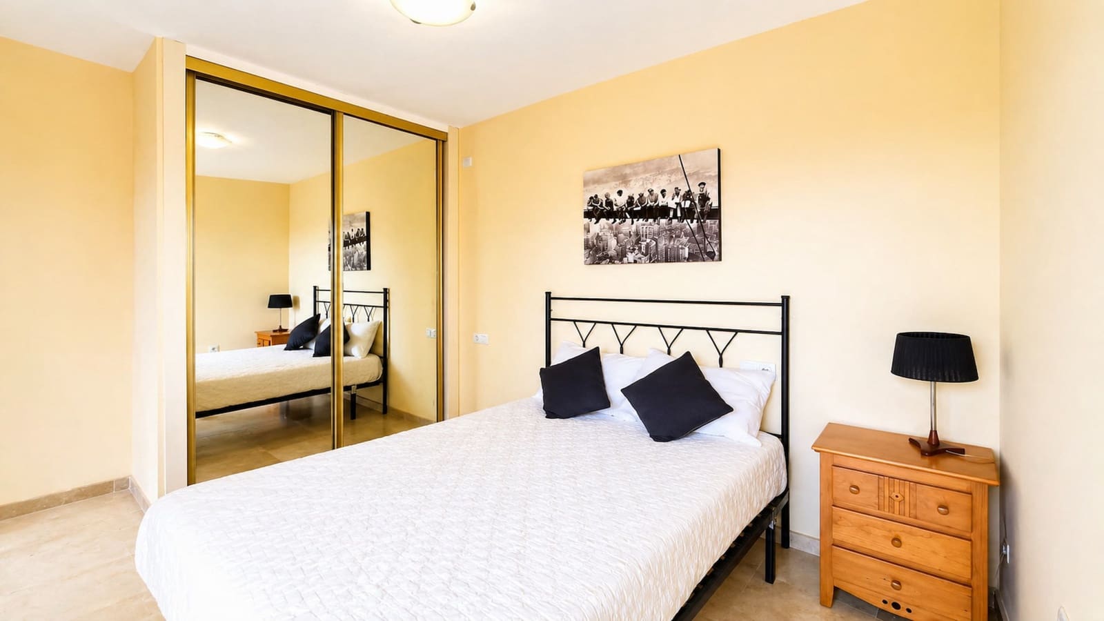 2 sovrum Lägenhet till salu i Manilva med pool garage - 275 000 € (Ref: 9813260)