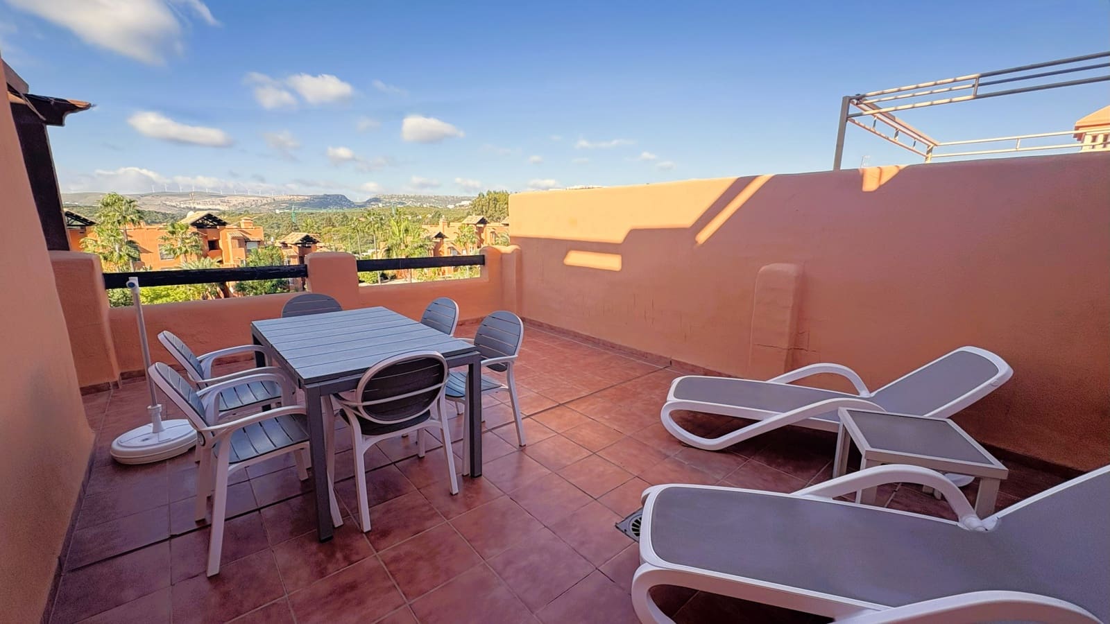 3 soveværelse Penthouse til salg i Casares med swimmingpool garage - € 355.000 (Ref: 9831294)