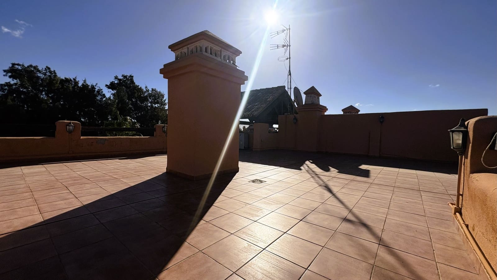 3 soveværelse Penthouse til salg i Casares med swimmingpool garage - € 355.000 (Ref: 9831294)