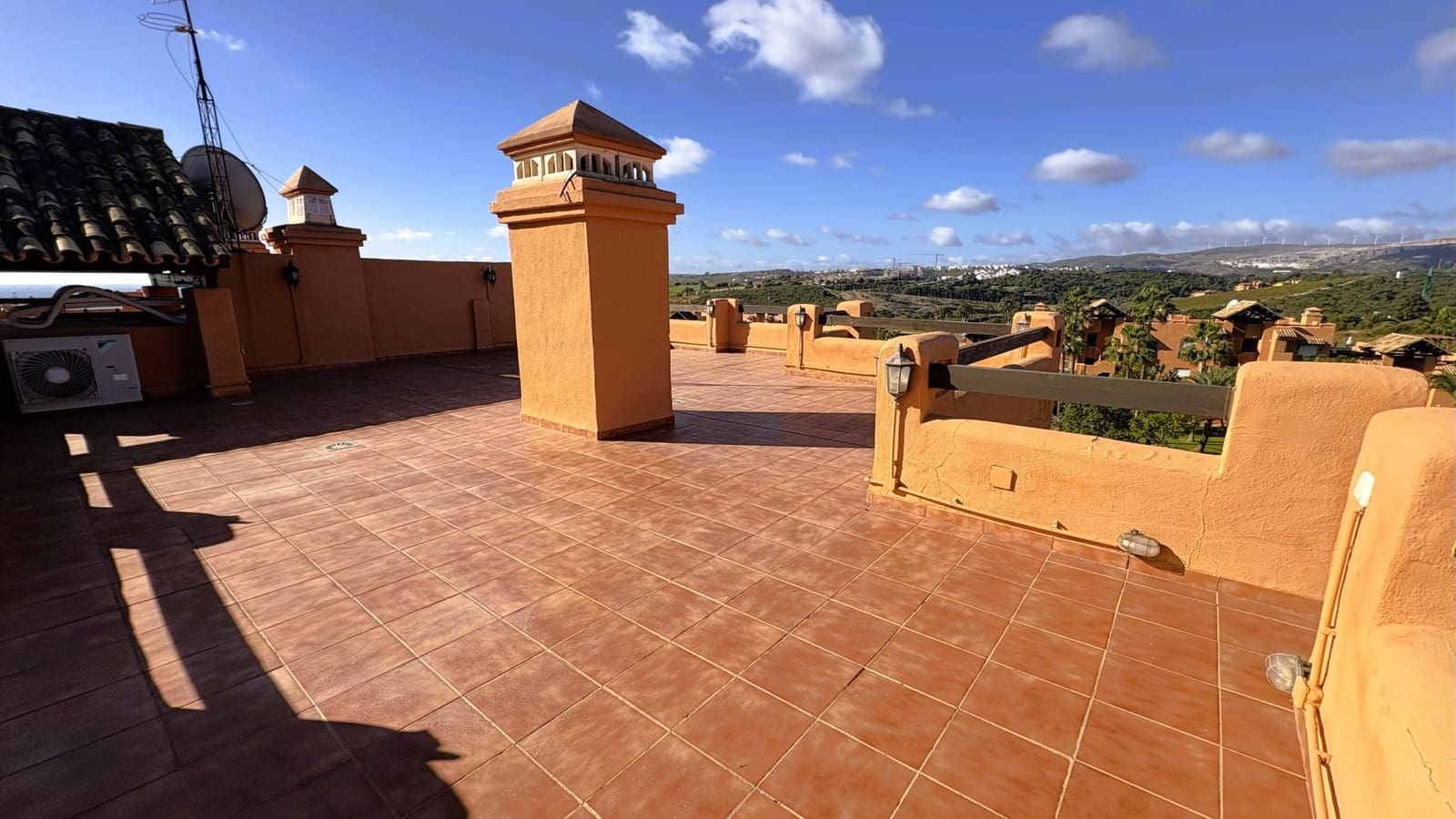 3 soveværelse Penthouse til salg i Casares med swimmingpool garage - € 355.000 (Ref: 9831294)