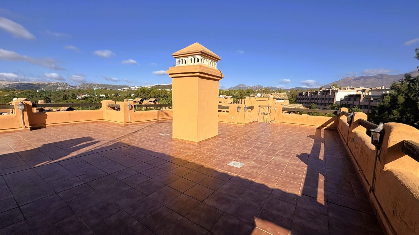 3 soveværelse Penthouse til salg i Casares med swimmingpool garage - € 355.000 (Ref: 9831294)