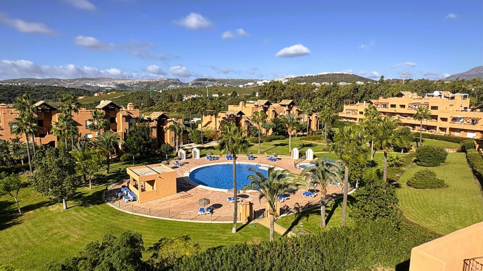 3 soveværelse Penthouse til salg i Casares med swimmingpool garage - € 355.000 (Ref: 9831294)