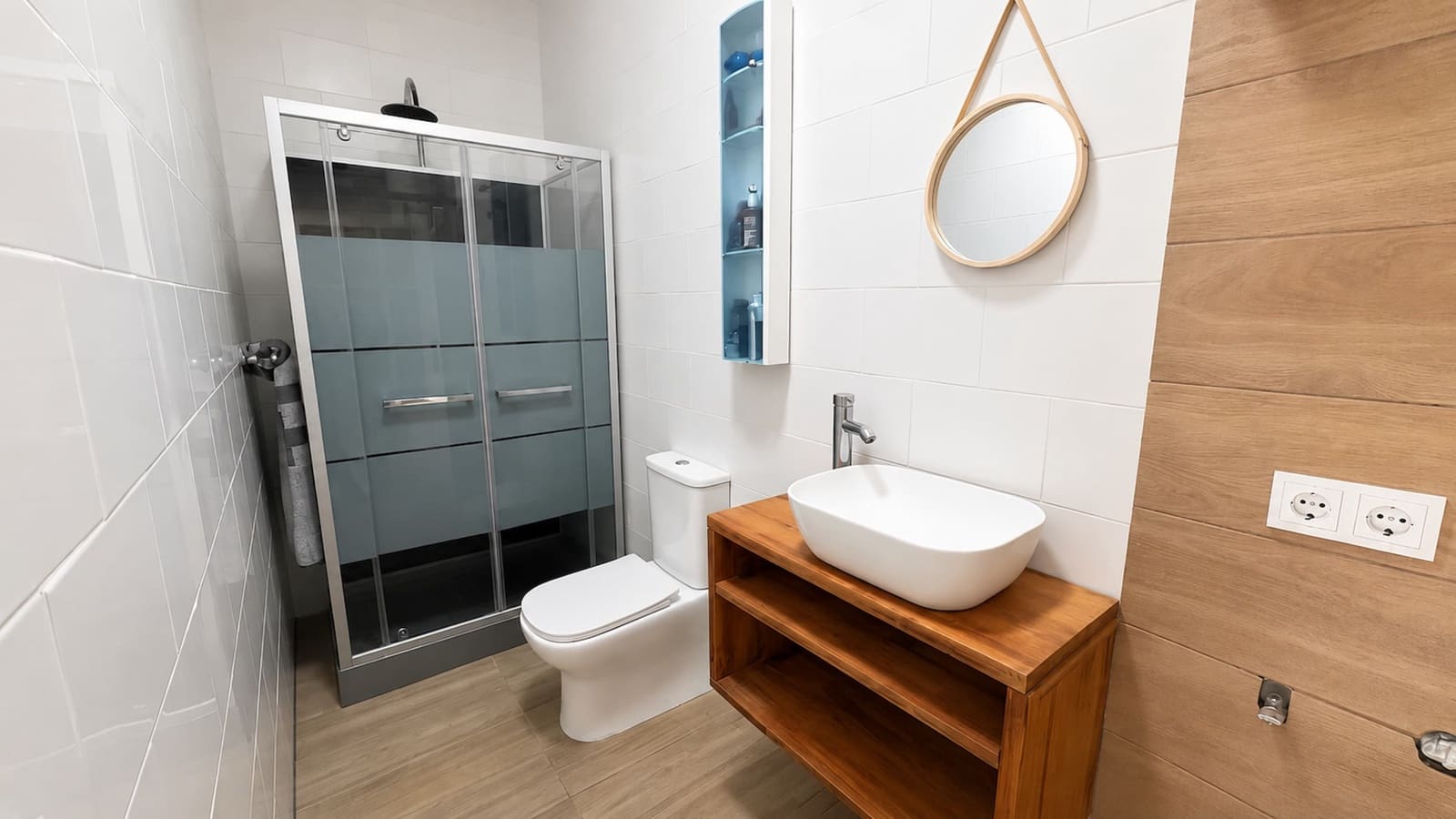 Local Commercial à vendre à Manilva - 125 000 € (Ref: 9851687)