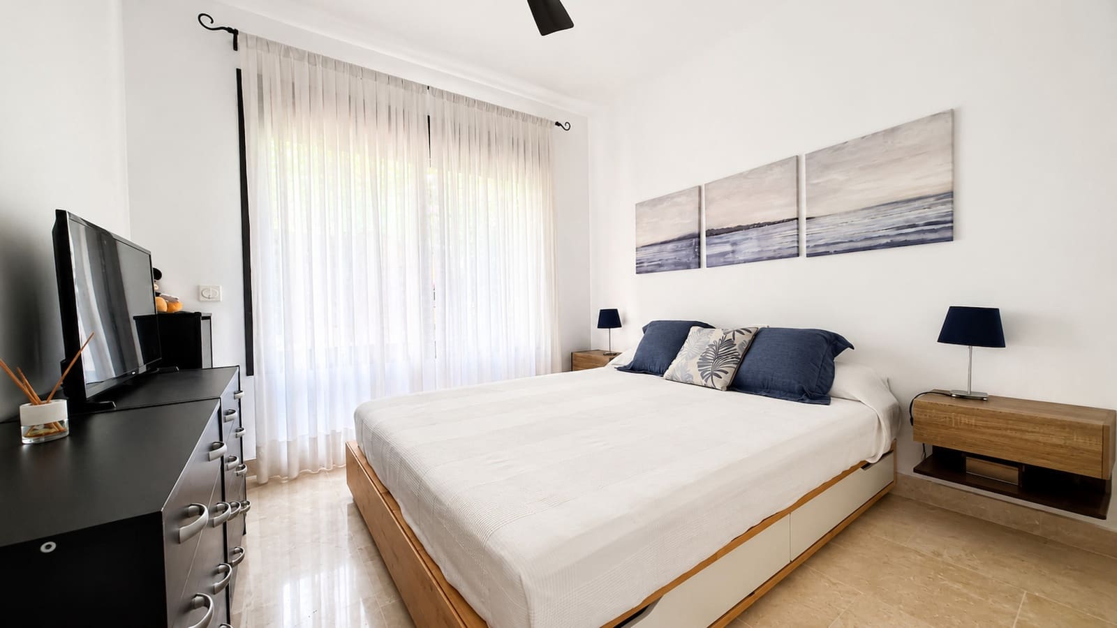 2 sypialnia Apartament na sprzedaż w Manilva z basenem garażem - 320 000 € (Ref: 9875849)
