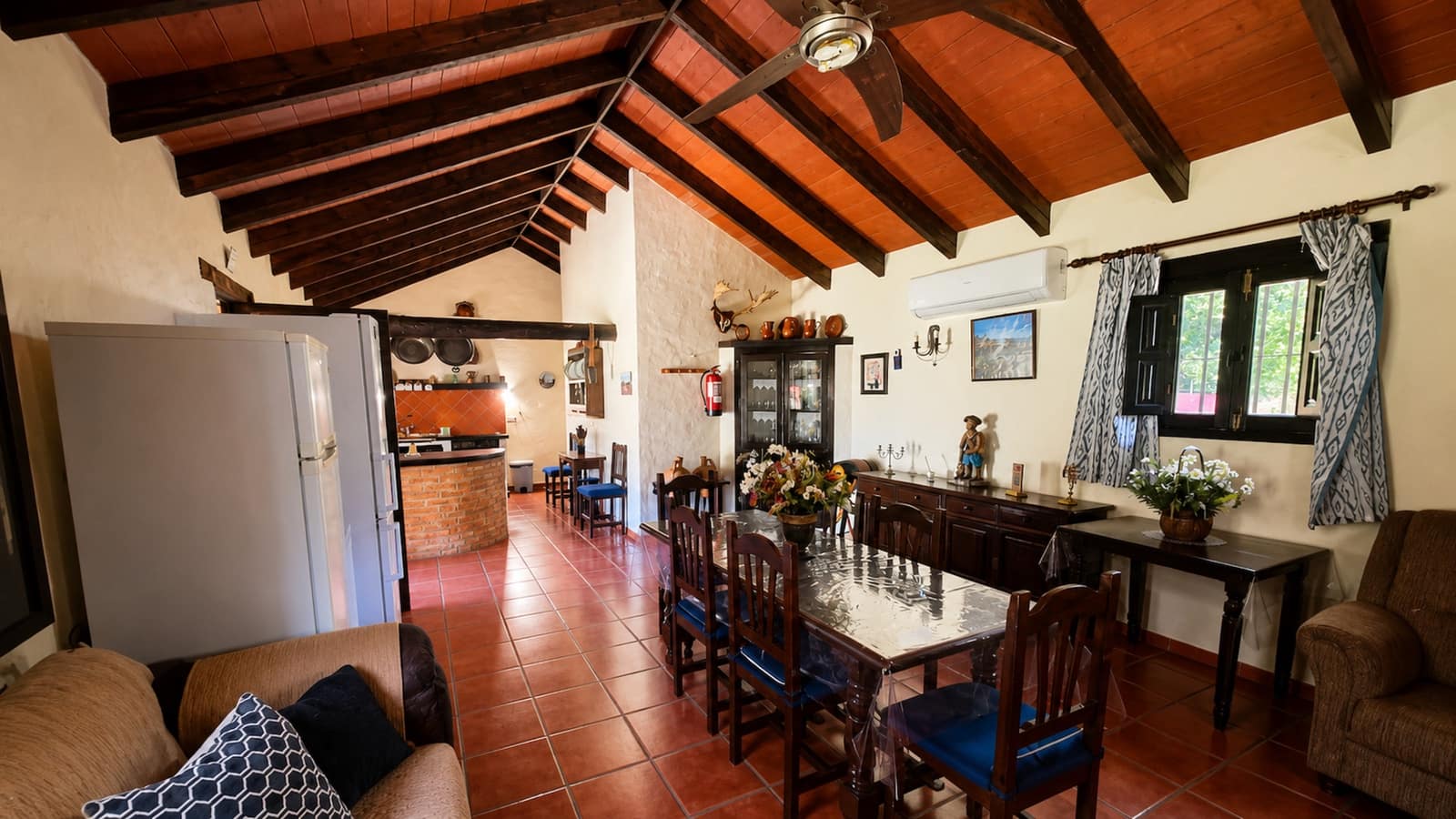 Finca/Casa Rural de 4 habitaciones en Jimena de la Frontera en venta - 850.000 € (Ref: 9899267)