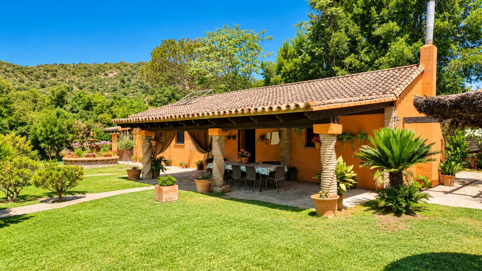 Finca/Casa Rural de 4 habitaciones en Jimena de la Frontera en venta - 850.000 € (Ref: 9899267)