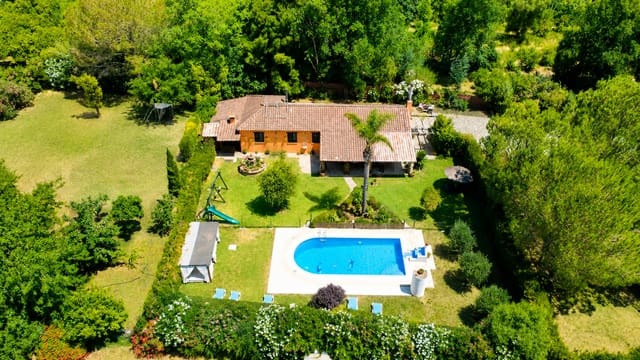 Finca/Casa Rural de 4 habitaciones en Jimena de la Frontera en venta - 850.000 € (Ref: 9899267)