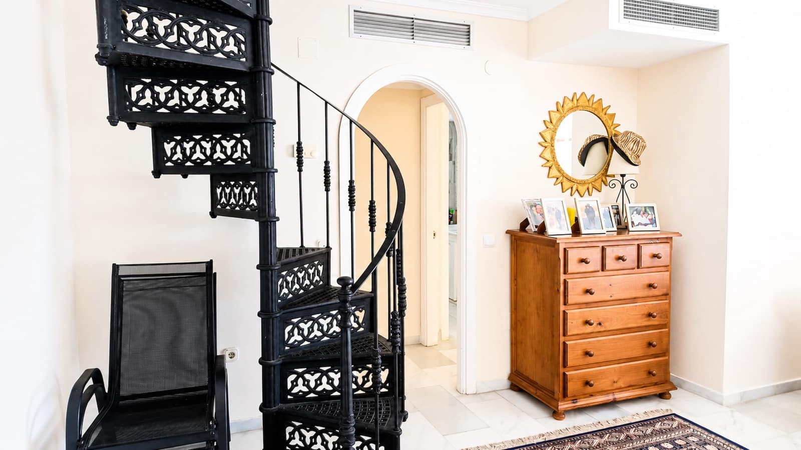 2 bedroom Apartment for sale in La Duquesa / Puerto de la Duquesa - € 325,000 (Ref: 9920068)