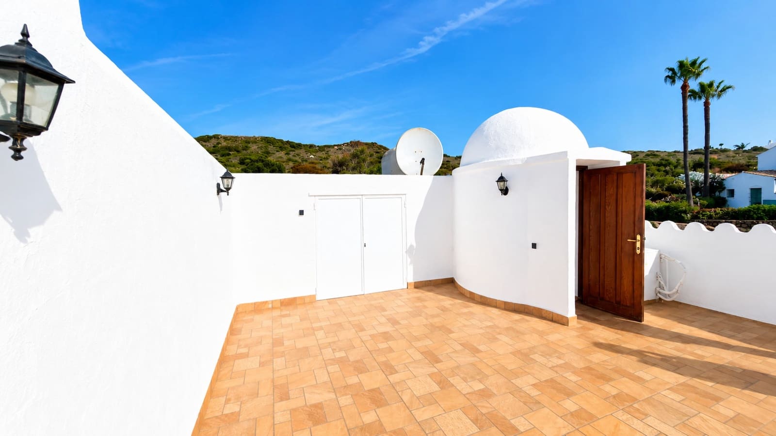 2 bedroom Apartment for sale in La Duquesa / Puerto de la Duquesa - € 325,000 (Ref: 9920068)
