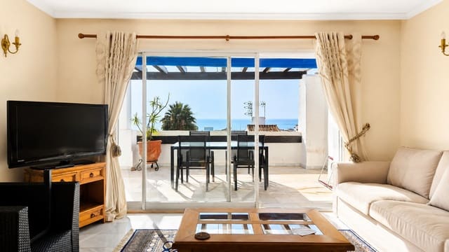 2 quarto Apartamento para venda em La Duquesa / Puerto de la Duquesa, Manilva - 325 000 € (Ref: 9920068)