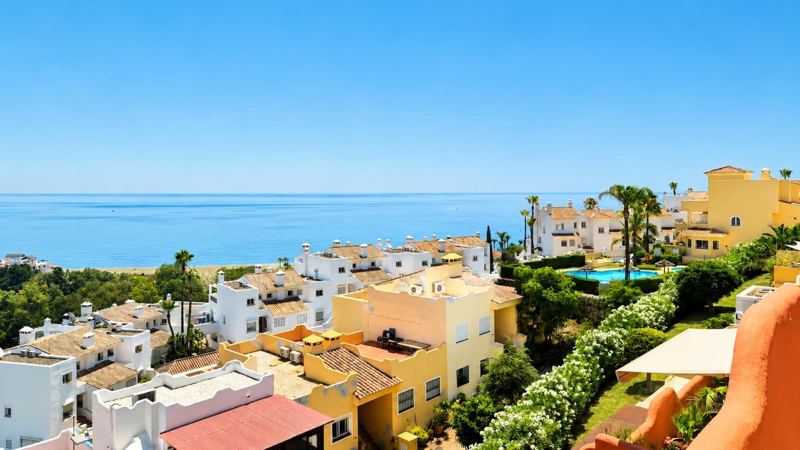3 slaapkamer Penthouse te koop in Casares met zwembad garage - € 352.000 (Ref: 9939587)