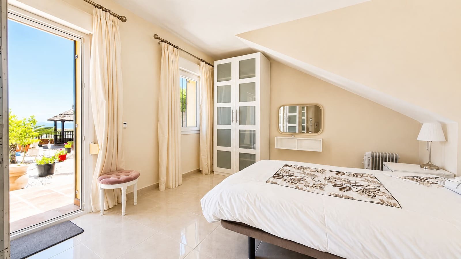 5 camera da letto Villa in vendita in La Duquesa / Puerto de la Duquesa con piscina garage - 980.000 € (Rif: 9970280)