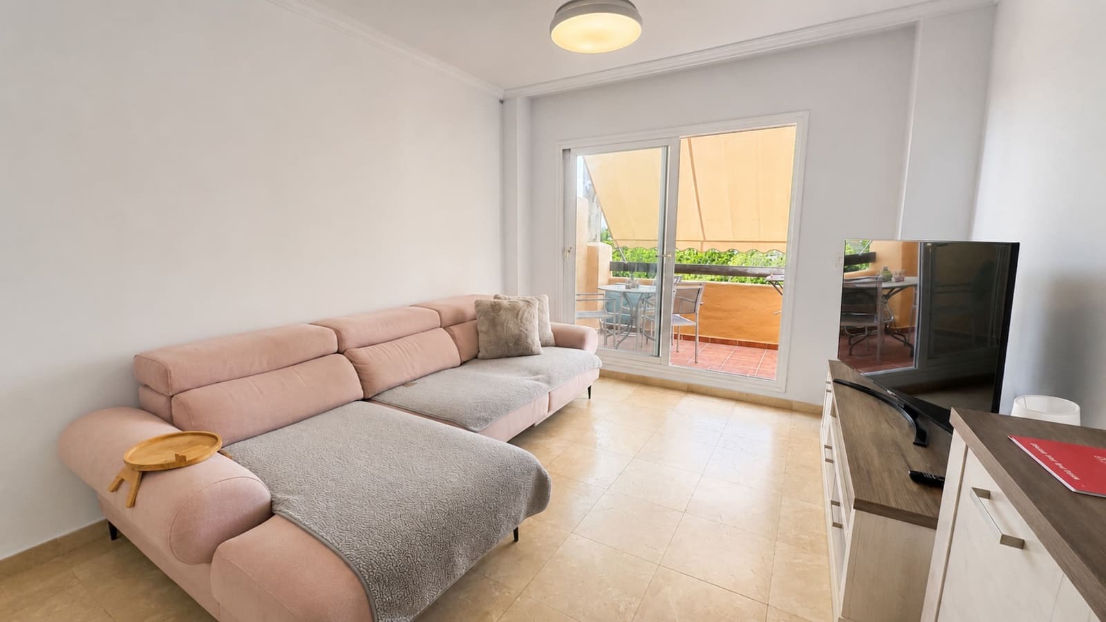 2 bedroom Penthouse for sale in Casares with pool garage - € 270,000 (Ref: 9986524)