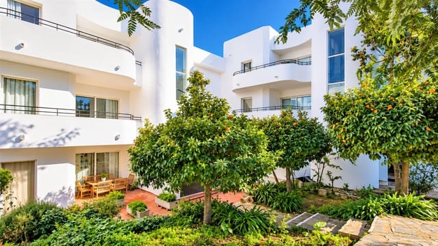 2 soveværelse Lejlighed til salg i Estepona Golf, Estepona med swimmingpool - € 295.000 (Ref: 9986525)