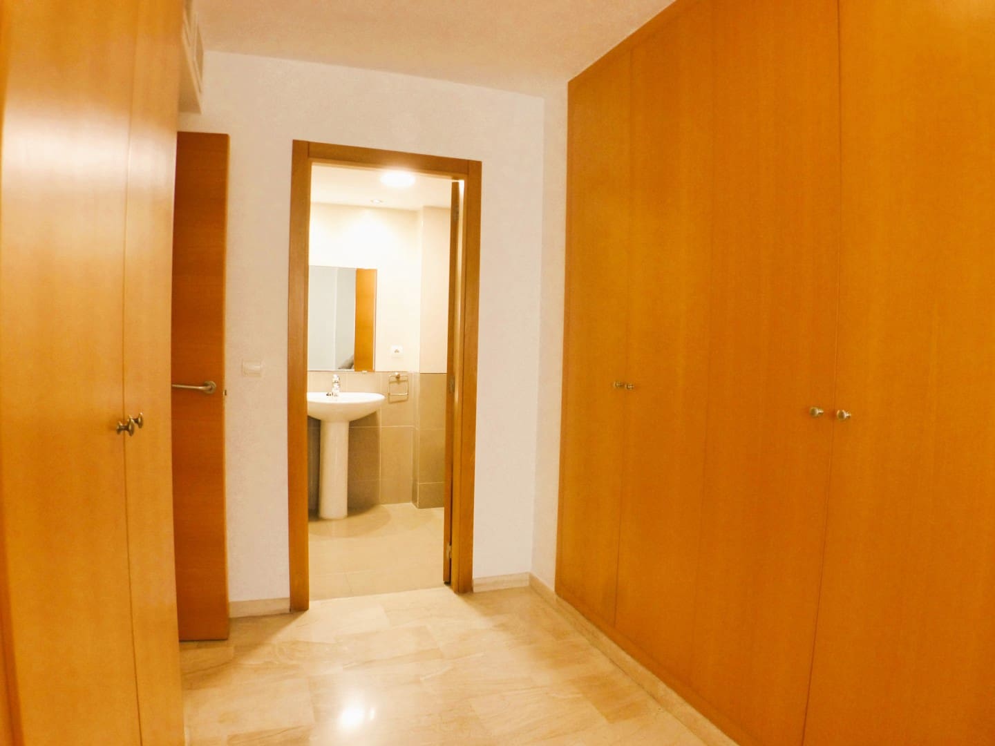 3 soveværelse Lejlighed til leje i Alicante by med garage - € 1.225 (Ref: 10005923)