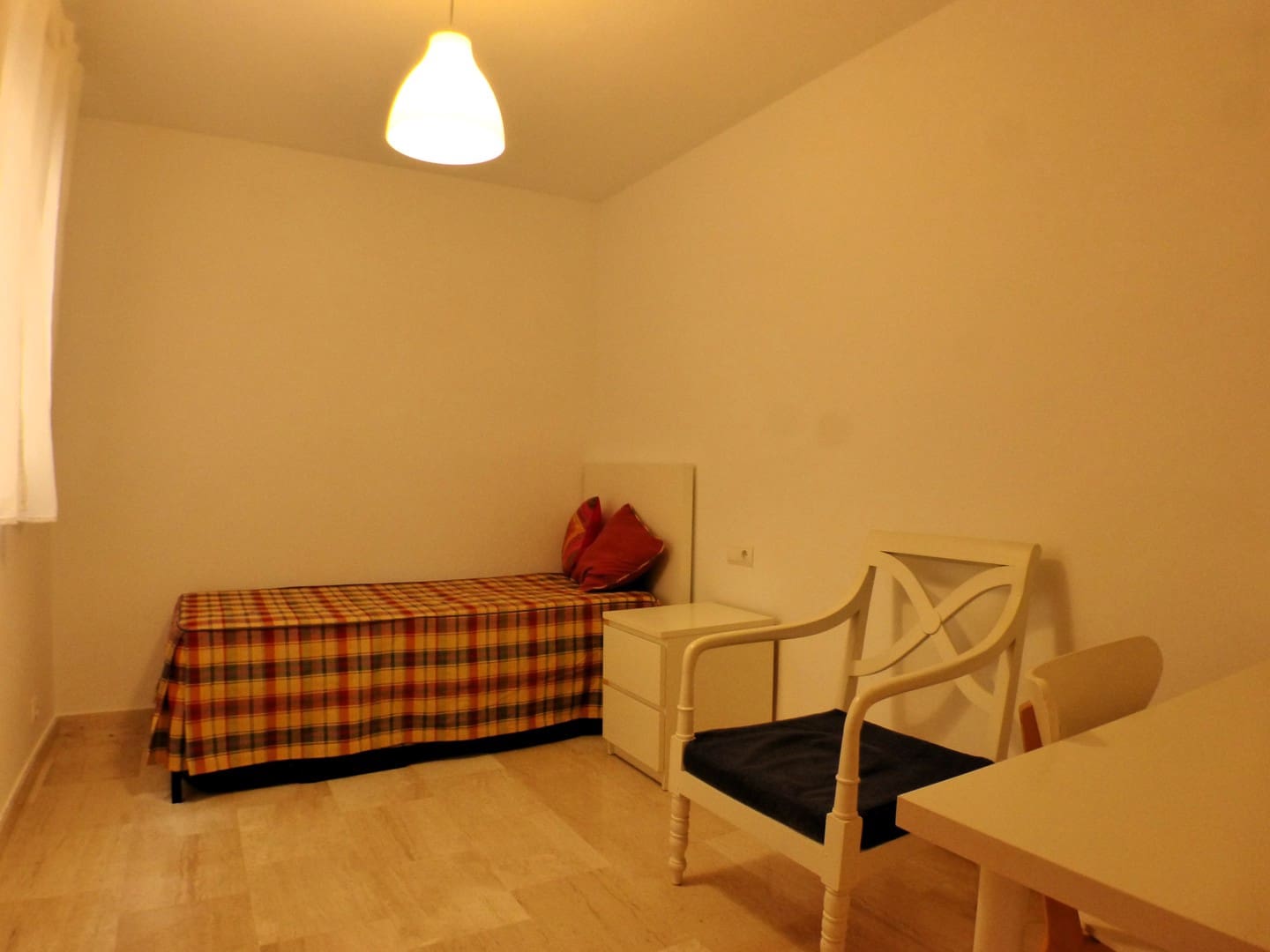 3 soveværelse Lejlighed til leje i Alicante by med garage - € 1.225 (Ref: 10005923)