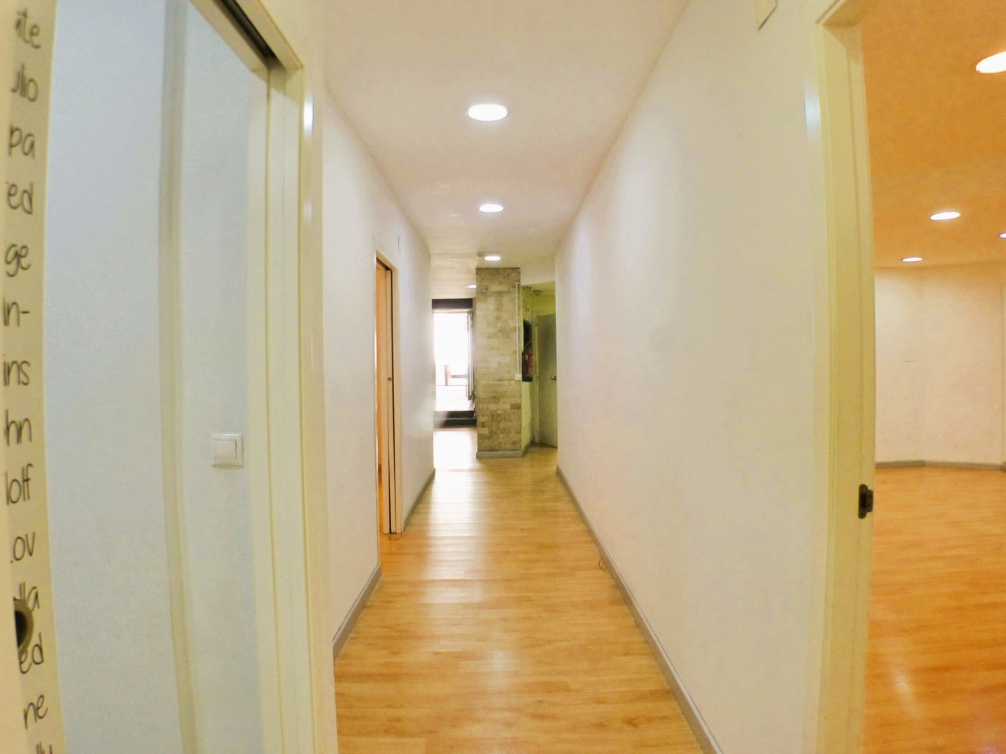 Gewerbe zu verkaufen in Alicante / Alacant Stadt - 320.000 € (Ref: 10019844)