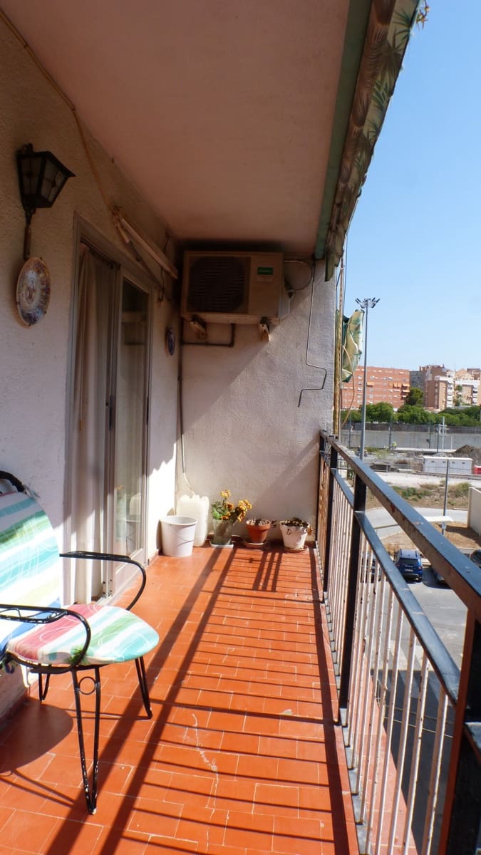 3 quarto Apartamento para venda em Alicante cidade - 130 000 € (Ref: 10019845)