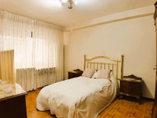 3 quarto Apartamento para venda em Alipark, Alicante cidade - 130 000 € (Ref: 10019845)