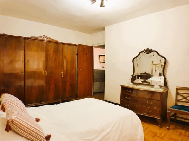 3 quarto Apartamento para venda em Alipark, Alicante cidade - 130 000 € (Ref: 10019845)