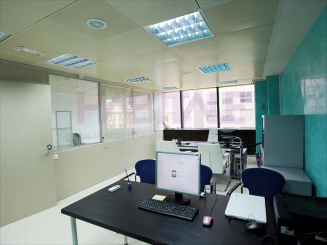 Kantoor te huur in Casco Antiguo - Sant Cruz - Ayuntamiento, Alicante stad - € 225 (Ref: 10089997)