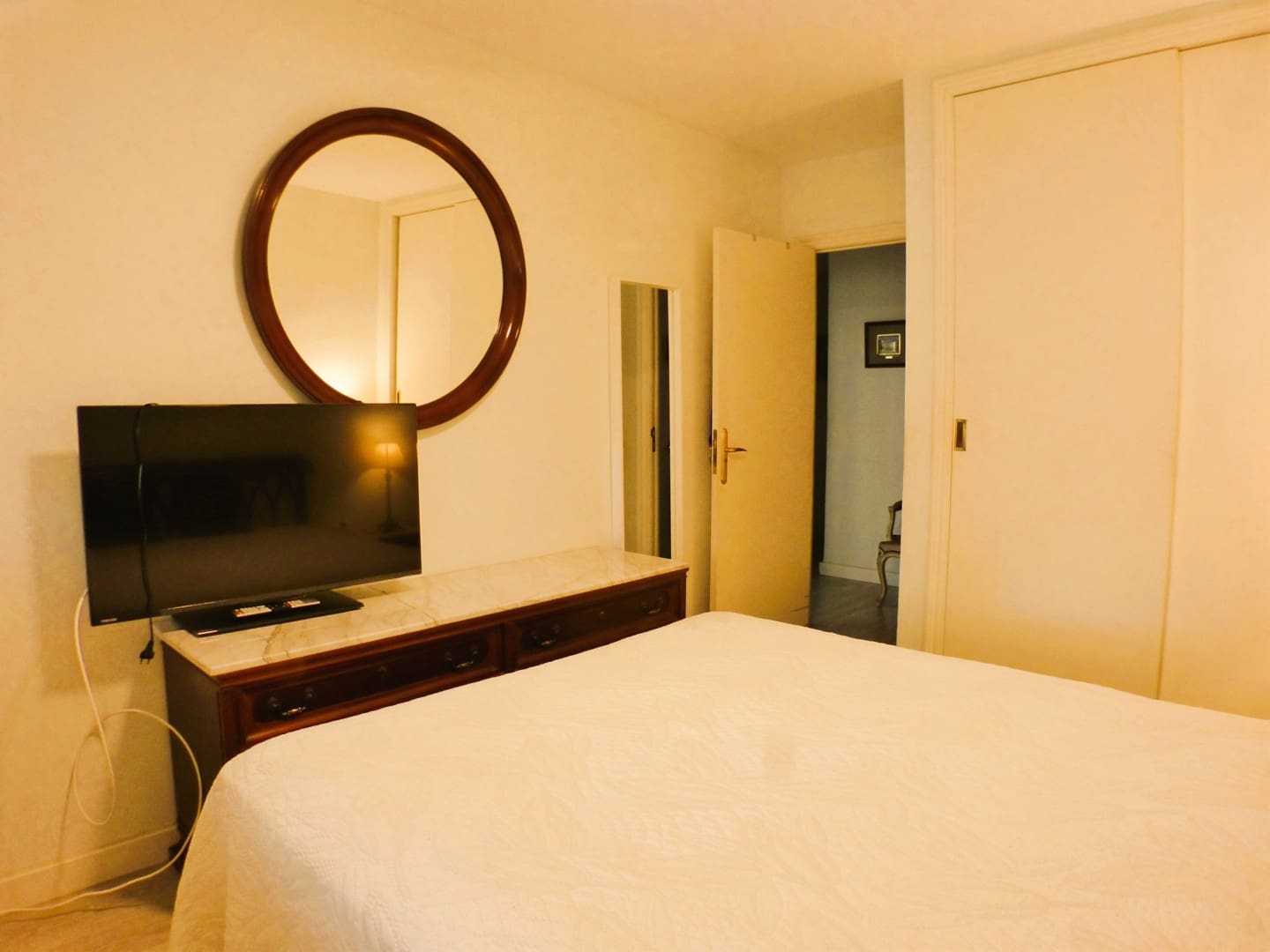 Appartement de 3 chambres à louer à Alicante ville - 1 200 € (Ref: 10150558)