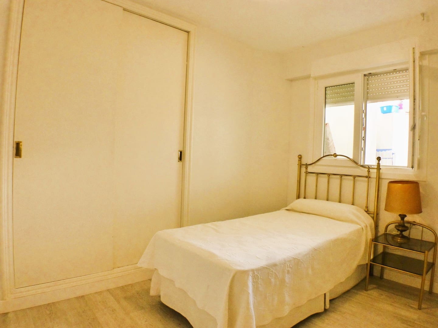 Appartement de 3 chambres à louer à Alicante ville - 1 200 € (Ref: 10150558)