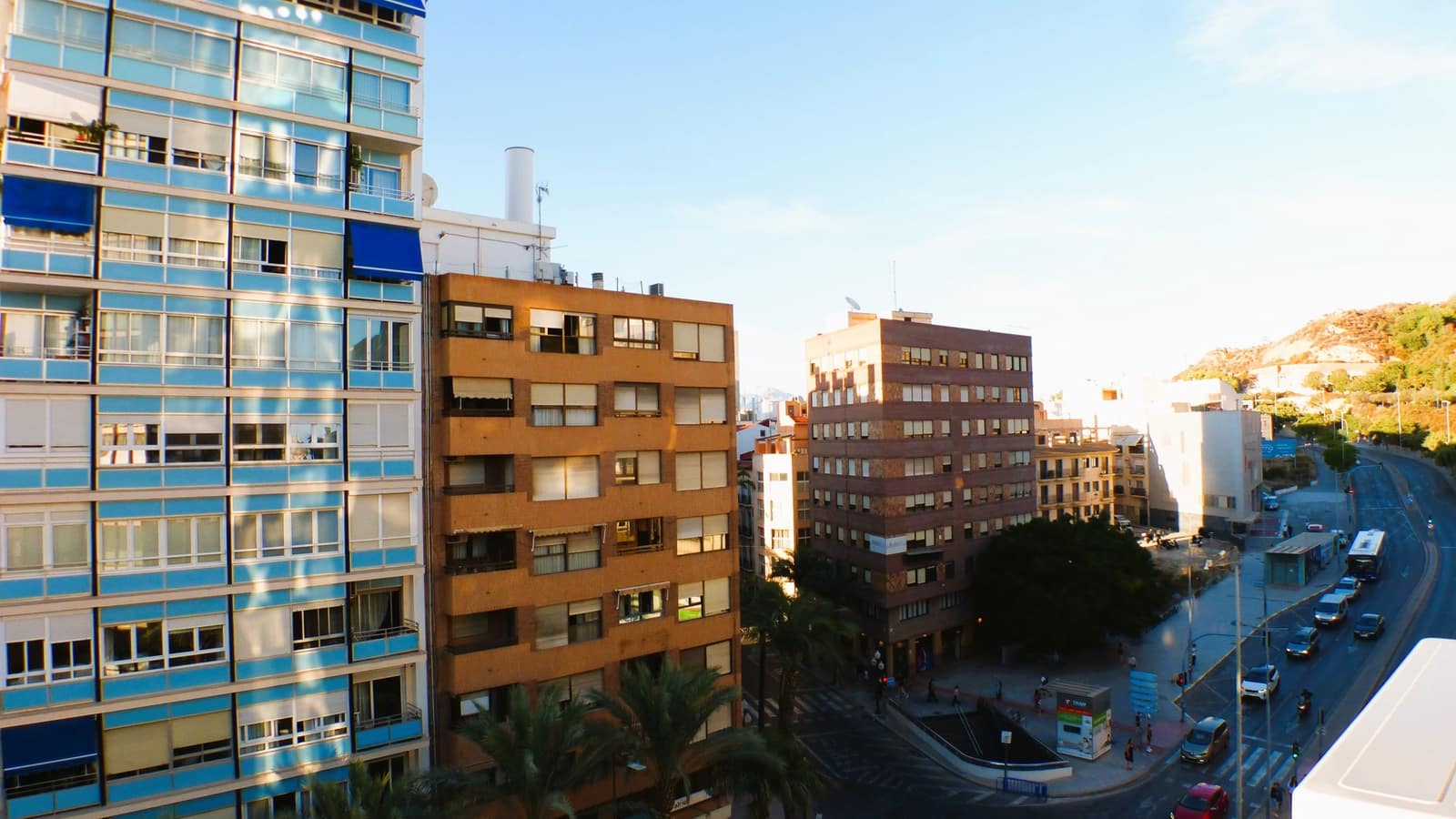 Appartement de 3 chambres à louer à Alicante ville - 1 200 € (Ref: 10150558)