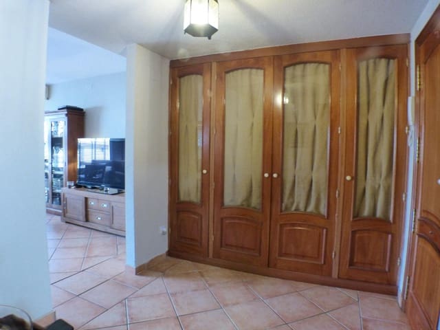 4 soveværelse Lejlighed til salg i Alicante by med swimmingpool garage - € 625.000 (Ref: 10150559)