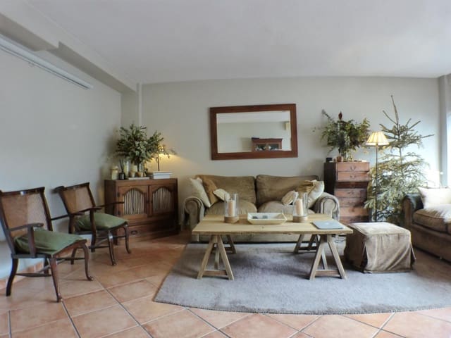 4 soveværelse Lejlighed til salg i Alicante by med swimmingpool garage - € 625.000 (Ref: 10150559)