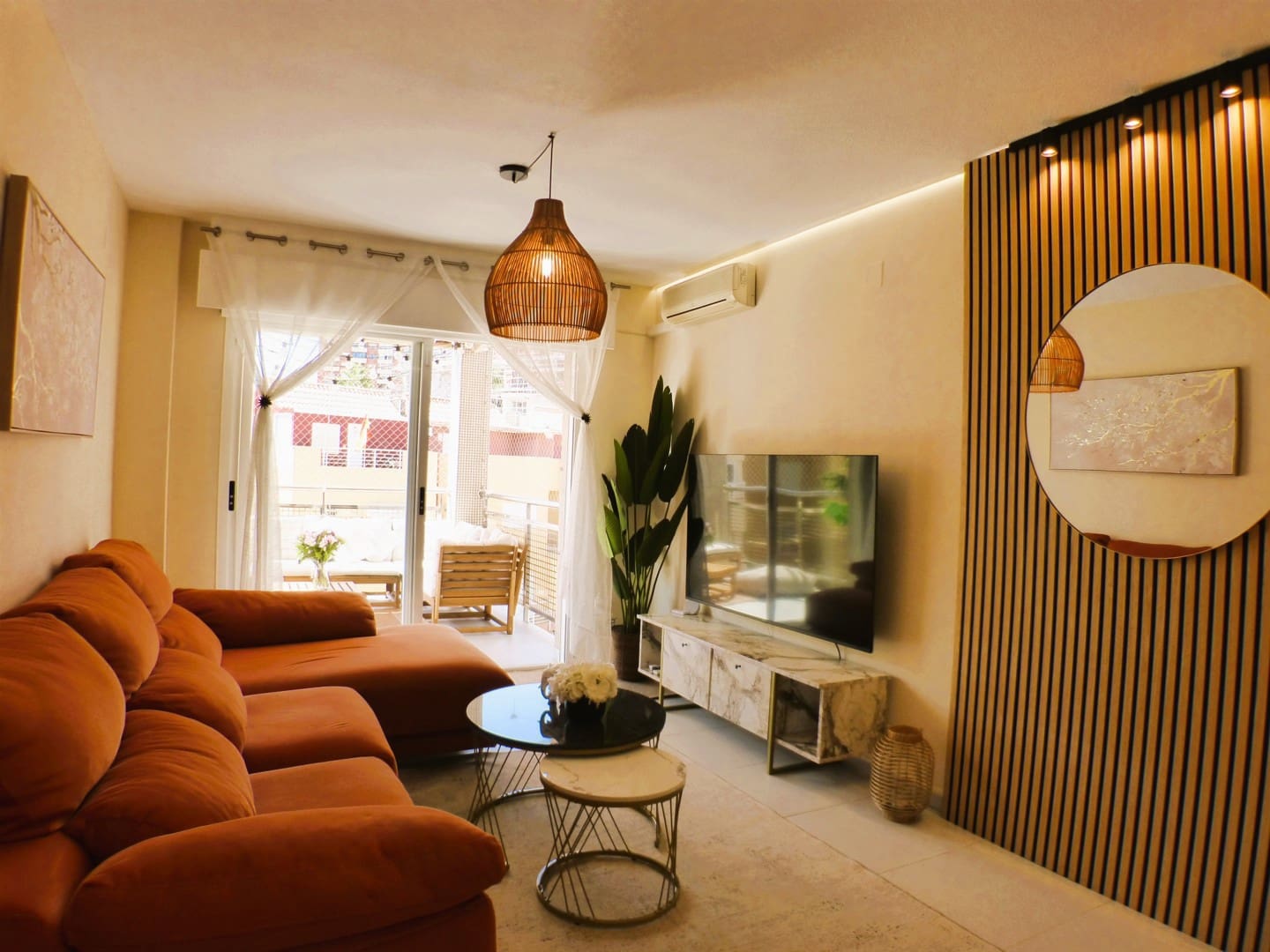 2 soverom Leilighet til leie i Playa de Muchavista med svømmebasseng garasje - € 1 250 (Ref: 10162246)