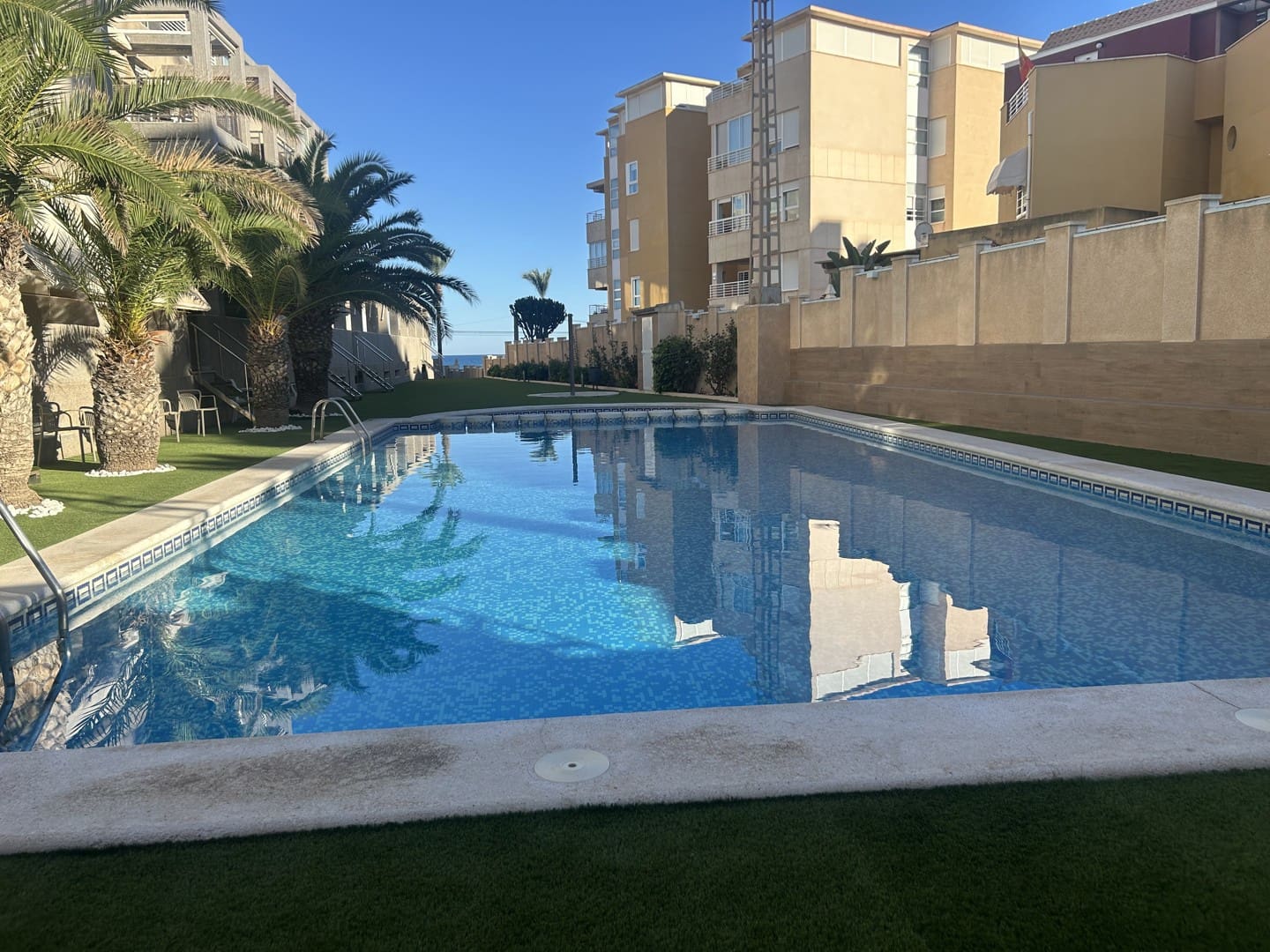 2 soverom Leilighet til leie i Playa de Muchavista med svømmebasseng garasje - € 1 250 (Ref: 10162246)