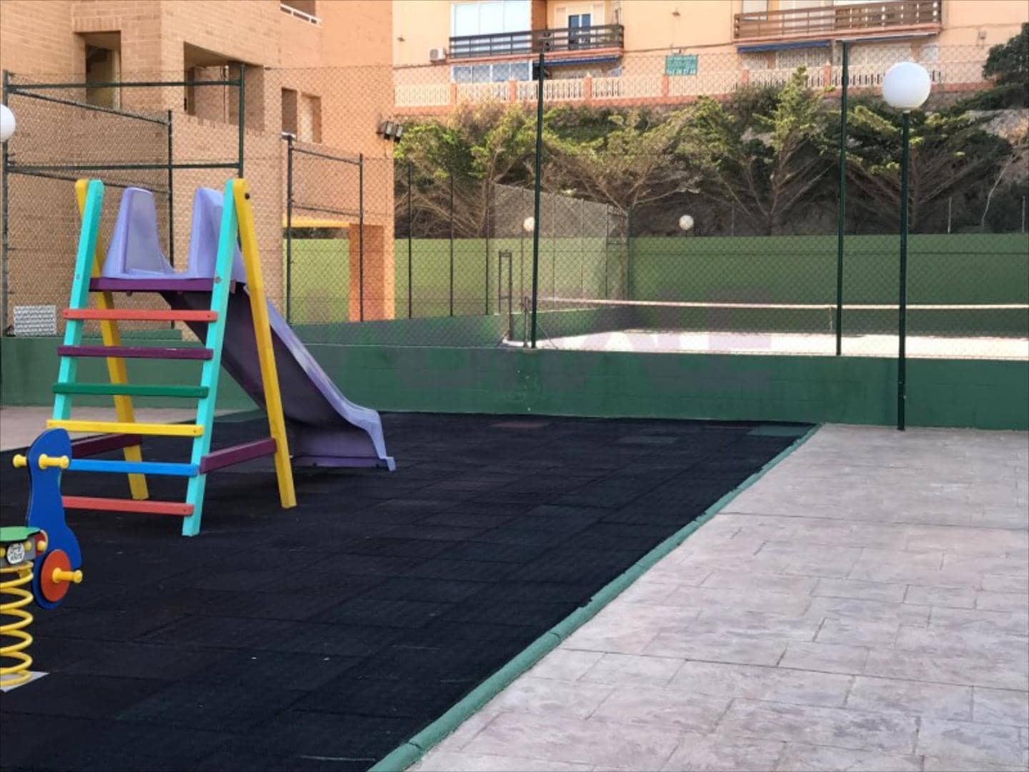 Appartement de 2 chambres à louer à Playa de Muchavista avec piscine - 1 100 € (Ref: 8647012)