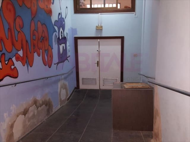 Commercial for sale in Torrent - € 283,000 (Ref: 8735889)
