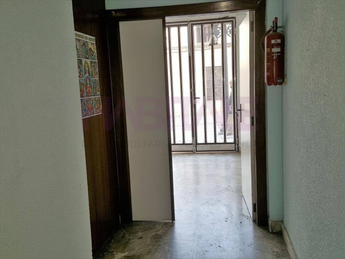 Commerciale in vendita in Torrent - 283.000 € (Rif: 8735889)