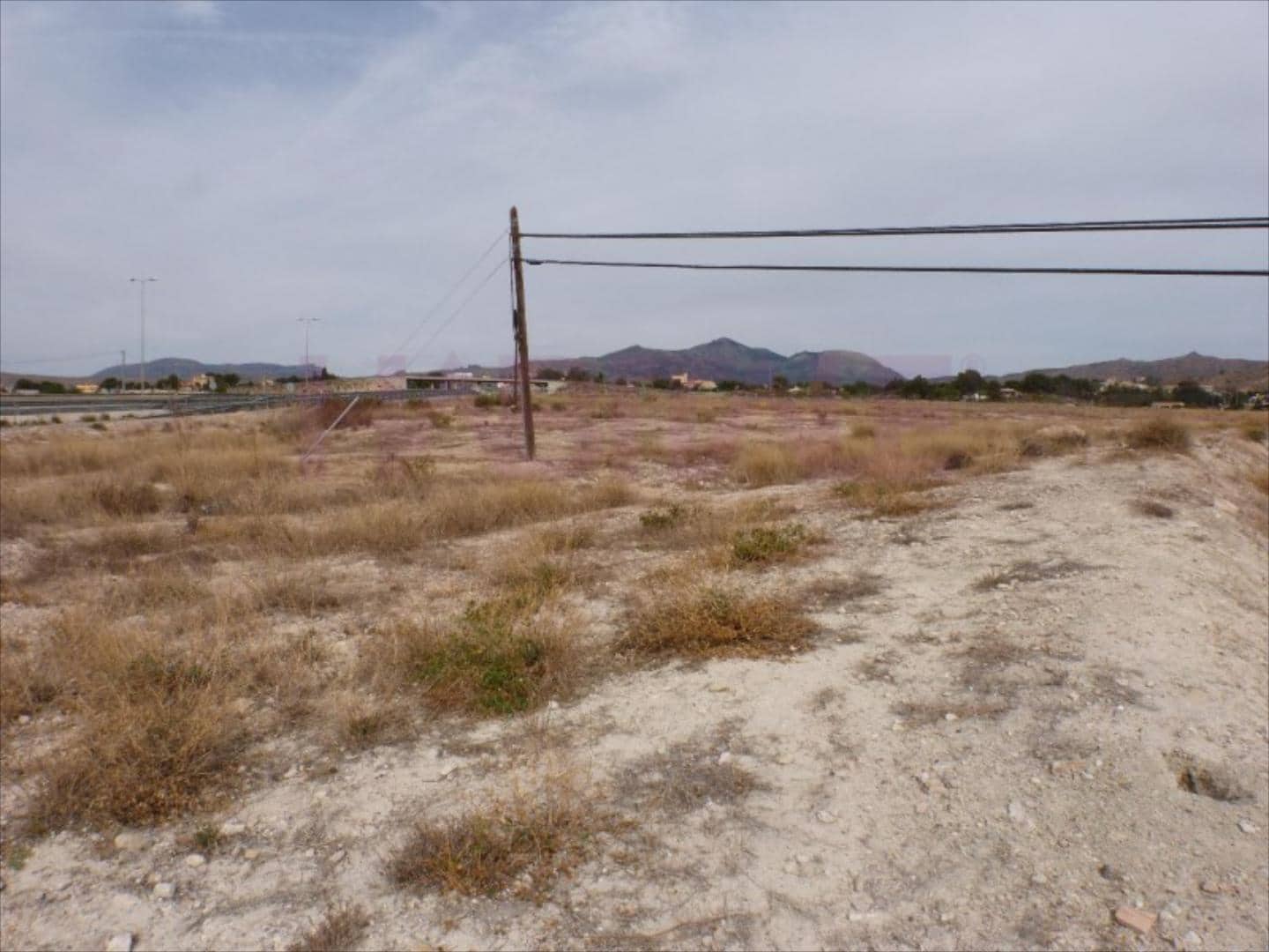 Teren niezagospodarowany na sprzedaż w Moralet - 460 000 € (Ref: 8735896)