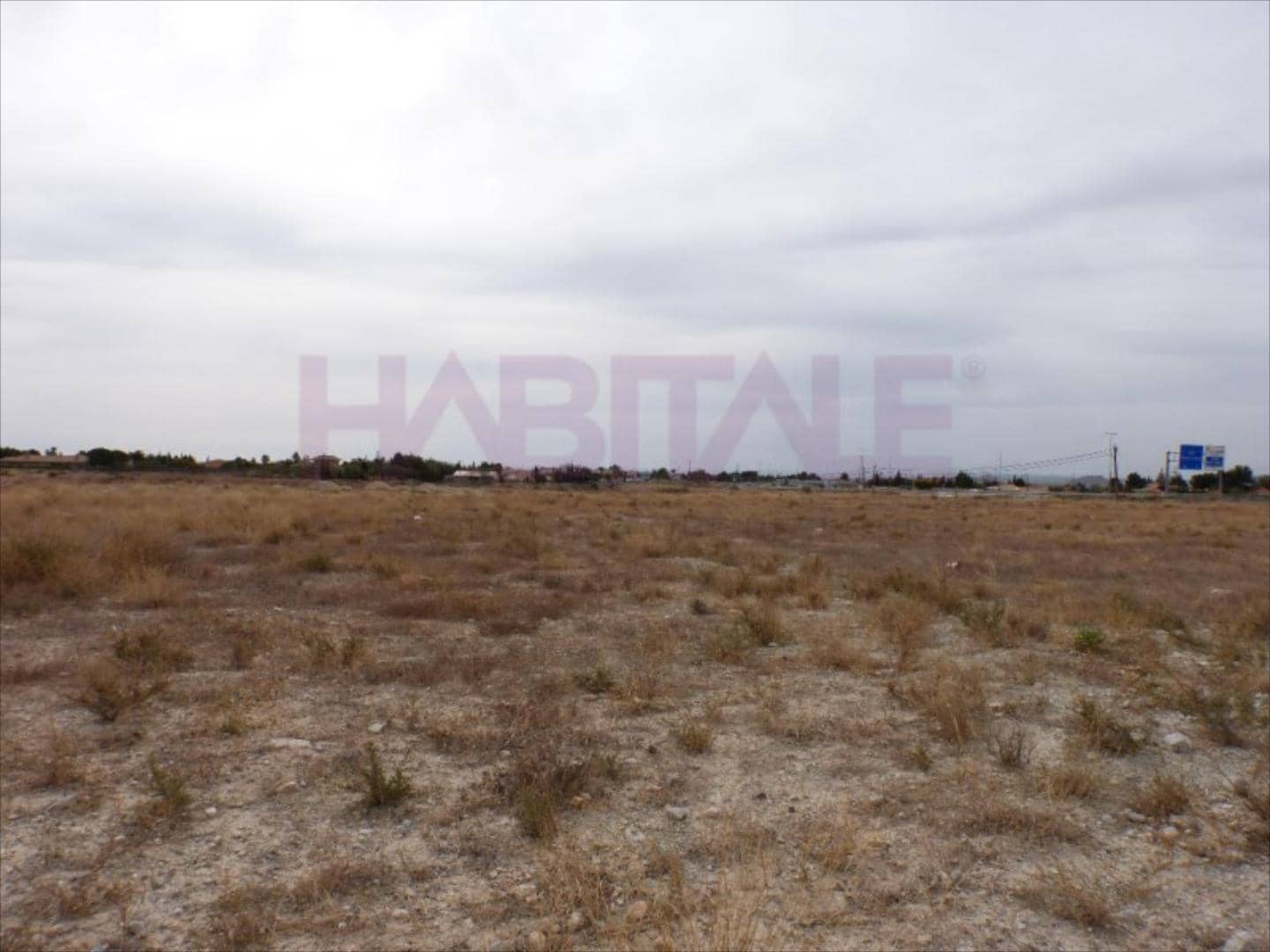 Teren niezagospodarowany na sprzedaż w Moralet - 460 000 € (Ref: 8735896)