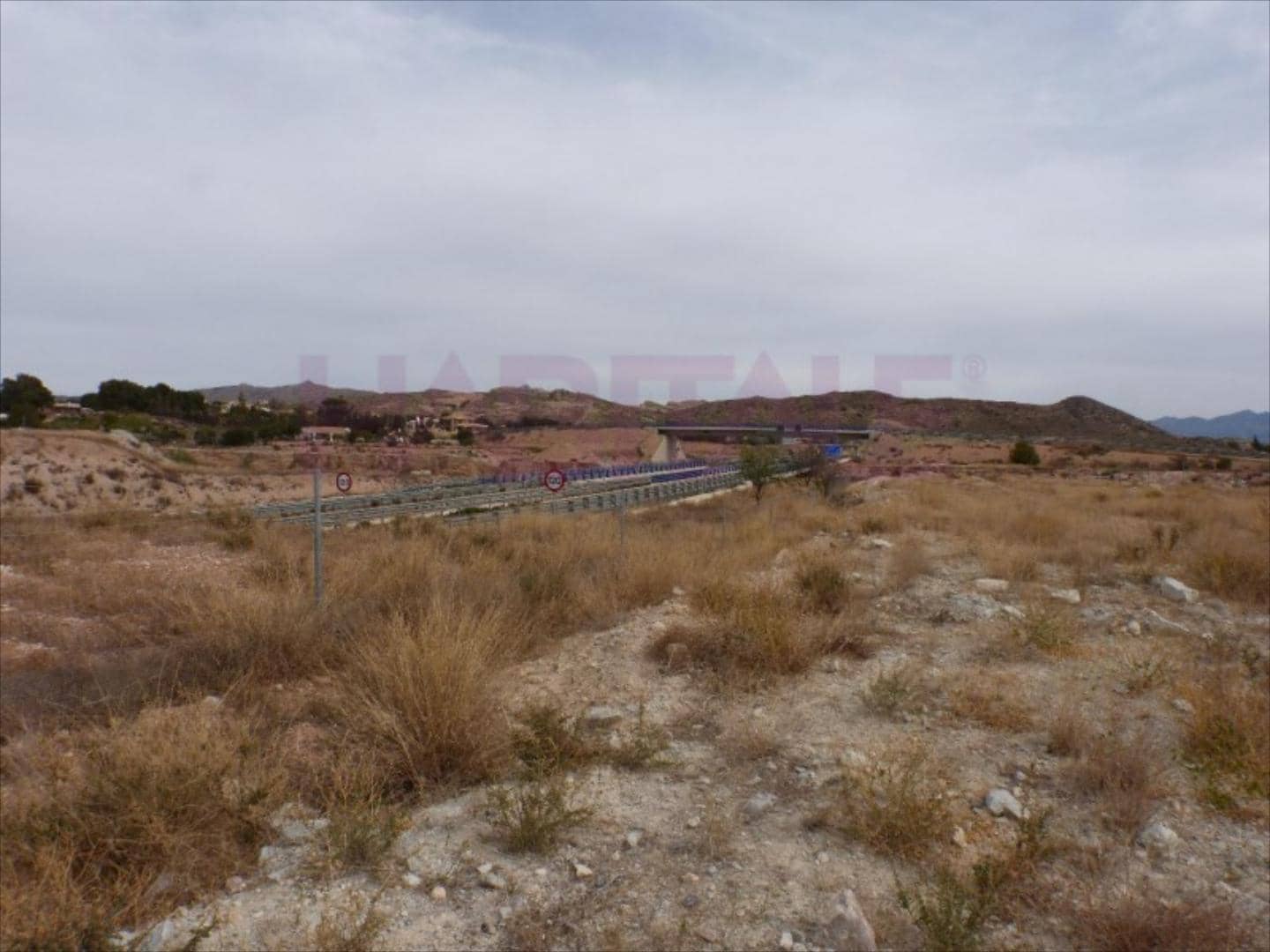 Teren niezagospodarowany na sprzedaż w Moralet - 460 000 € (Ref: 8735896)