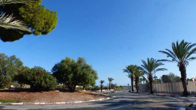 Undeveloped Land for sale in Muchamiel / Mutxamel - € 560,000 (Ref: 8735897)