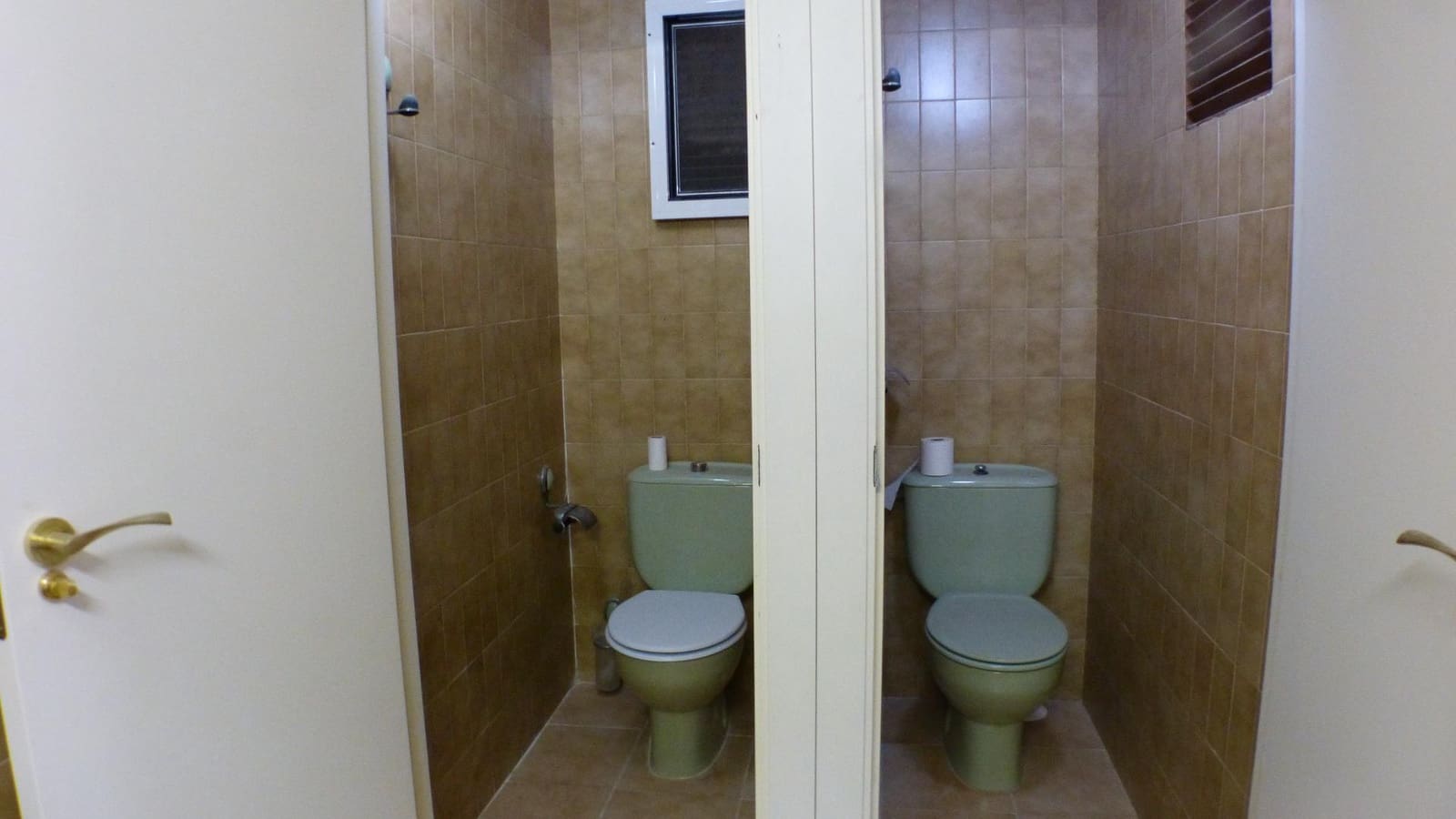 Kommersiell til salgs i Alicante by - € 155 000 (Ref: 9040947)