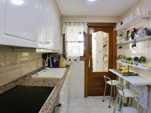 5 slaapkamer Appartement te koop in Cabo de las Huertas, Alicante stad met zwembad - € 875.000 (Ref: 9153392)
