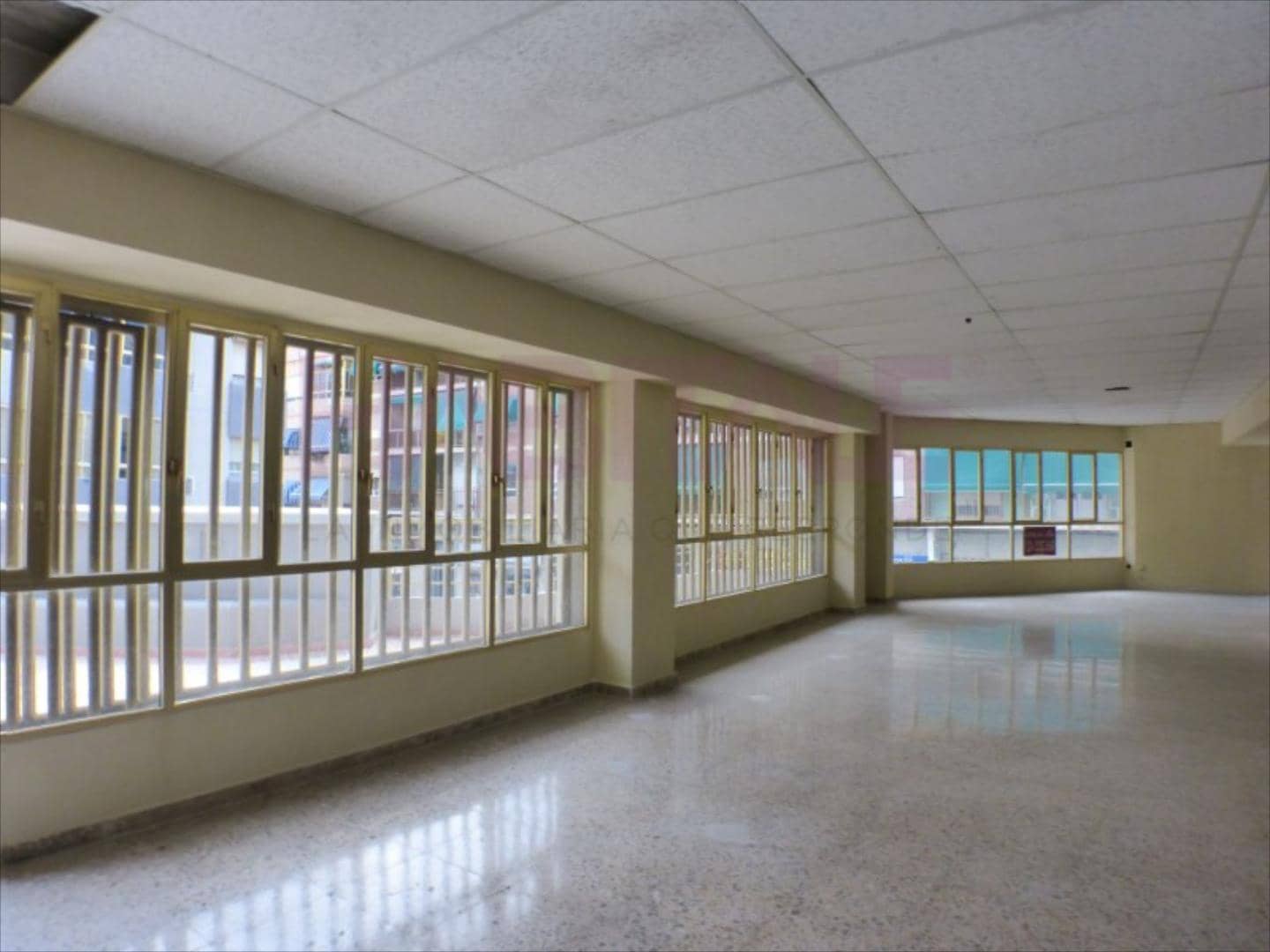 Biuro na sprzedaż w Miasto Alicante / Alacant - 150 000 € (Ref: 9201718)