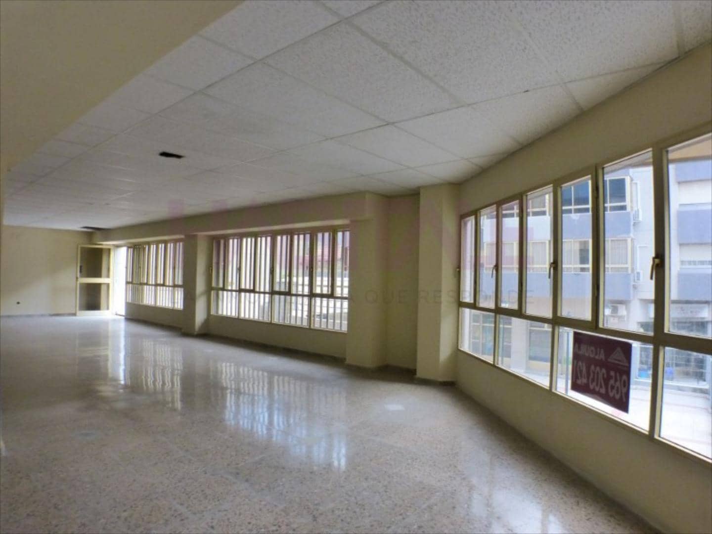 Biuro na sprzedaż w Miasto Alicante / Alacant - 150 000 € (Ref: 9201718)