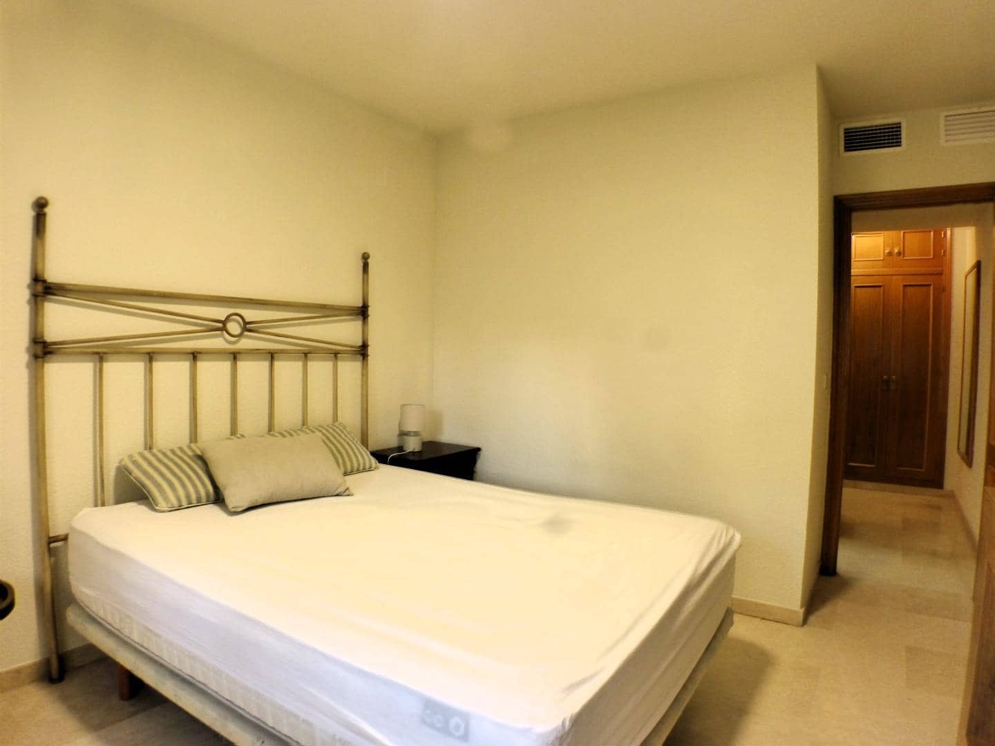 3 sovrum Lägenhet att hyra i Alicante stad - 1 500 € (Ref: 9353166)