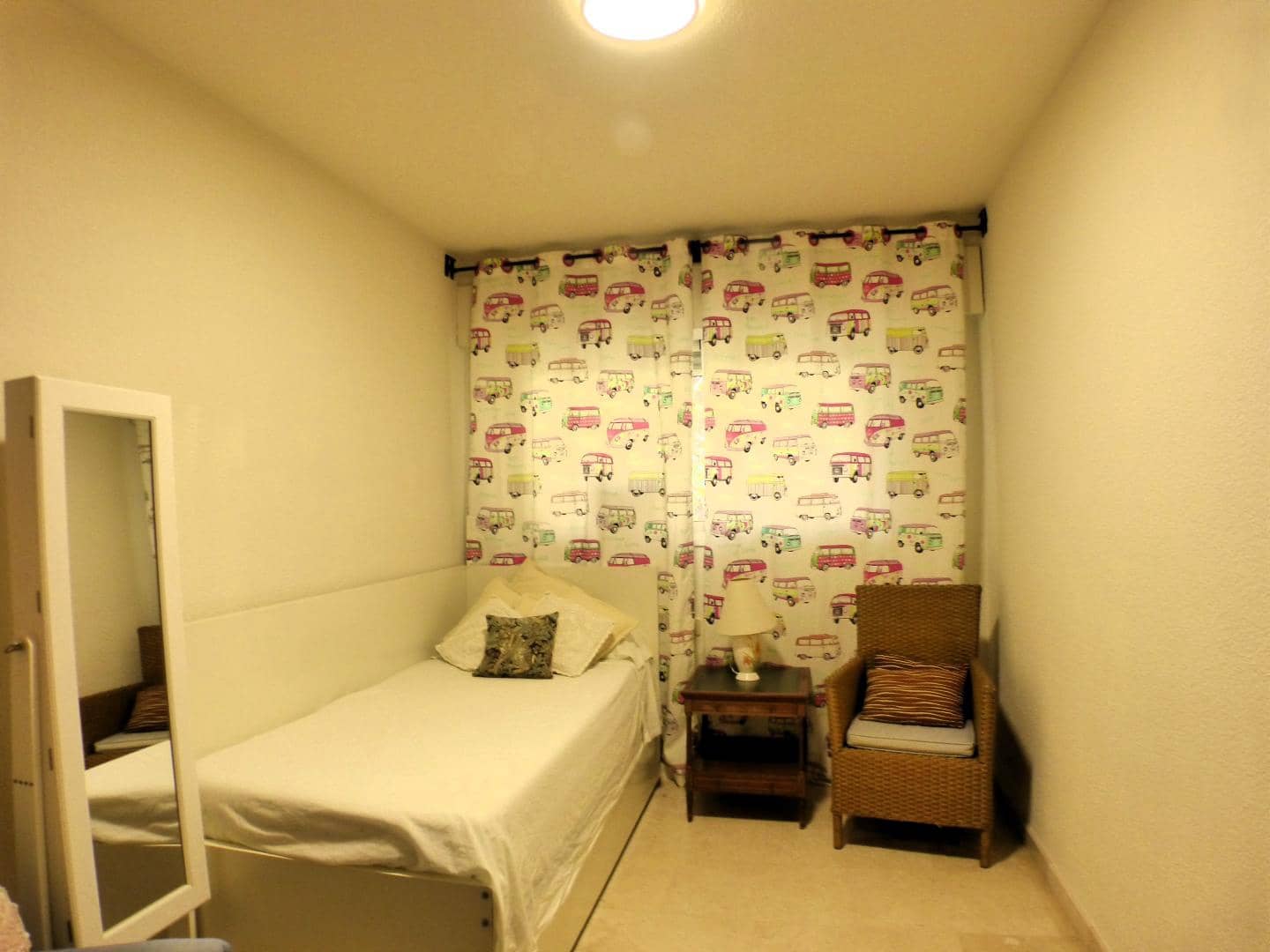 3 sovrum Lägenhet att hyra i Alicante stad - 1 500 € (Ref: 9353166)