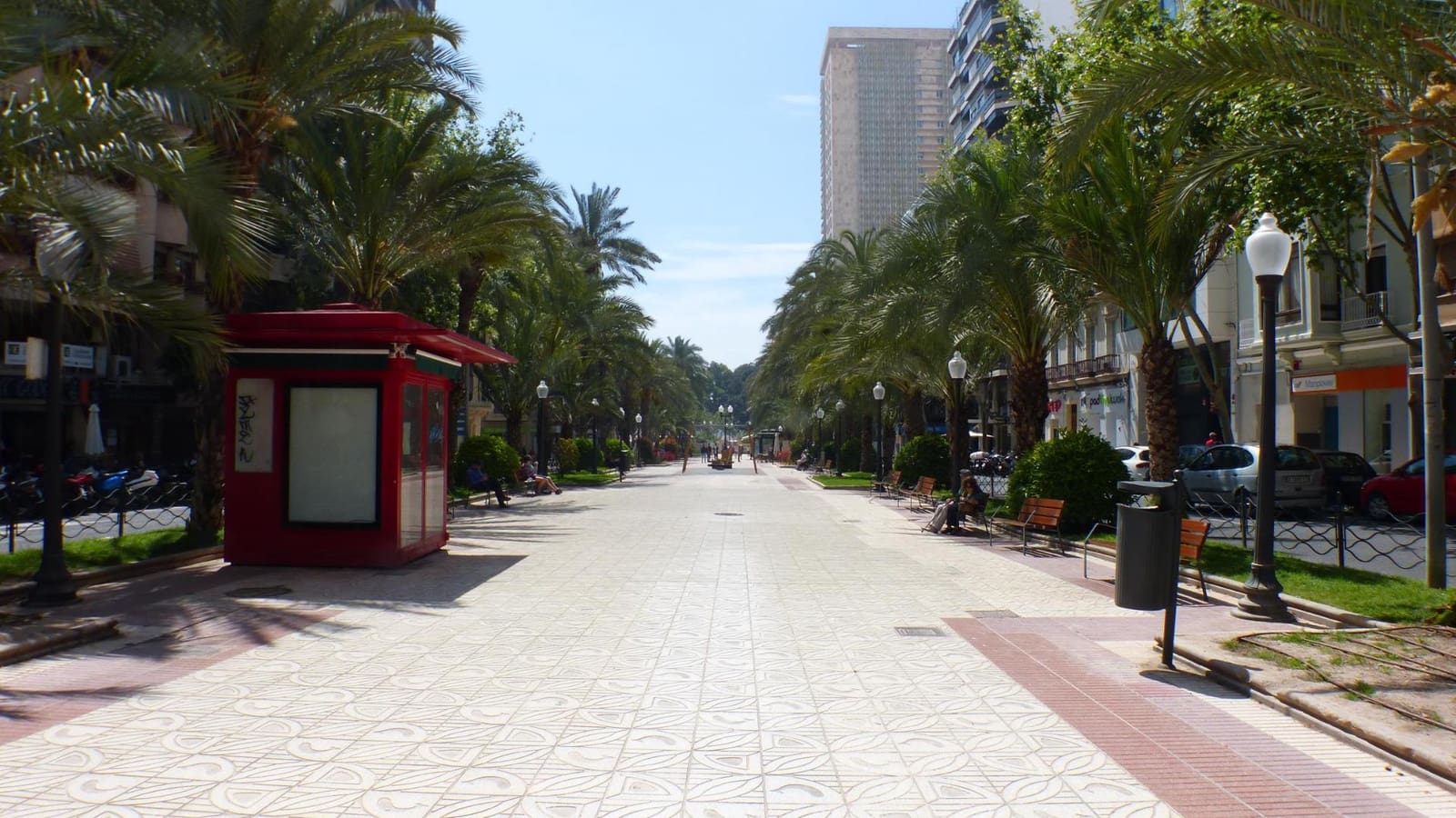 3 sovrum Lägenhet att hyra i Alicante stad - 1 500 € (Ref: 9353166)