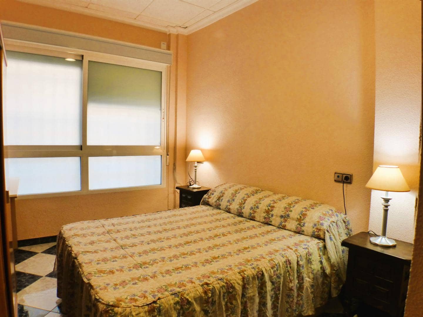 1 bedroom Flat for rent in Alicante / Alacant city - € 700 (Ref: 9451640)